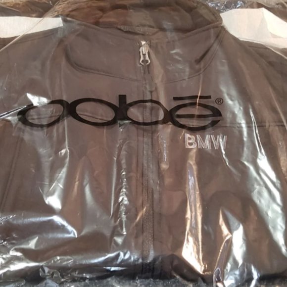 BMW Womens soft shell Vest Black (M). - Picture 4 of 4